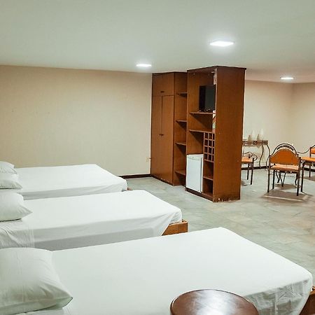 Sakr Hotel Penápolis Εξωτερικό φωτογραφία