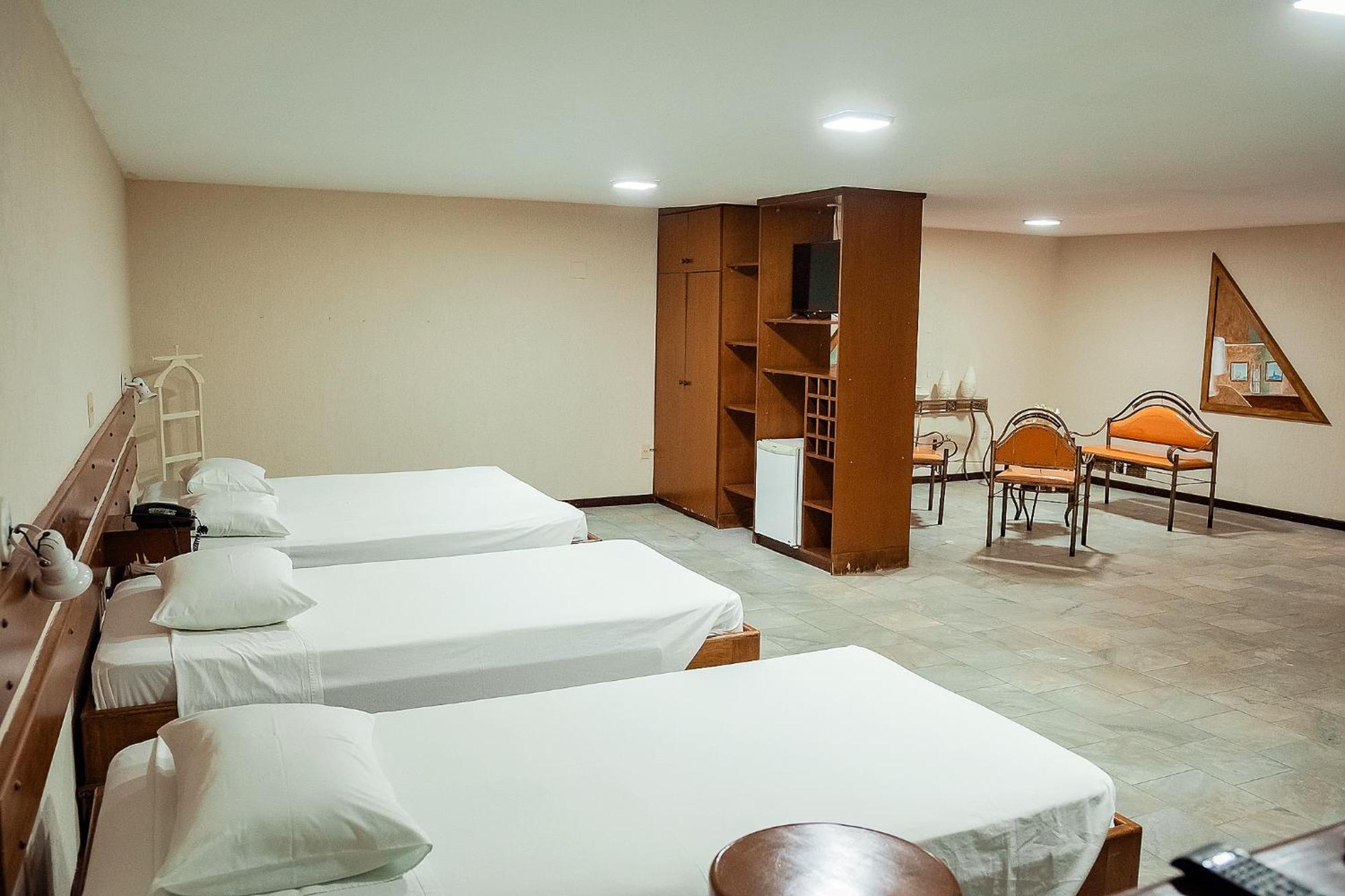 Sakr Hotel Penápolis Εξωτερικό φωτογραφία