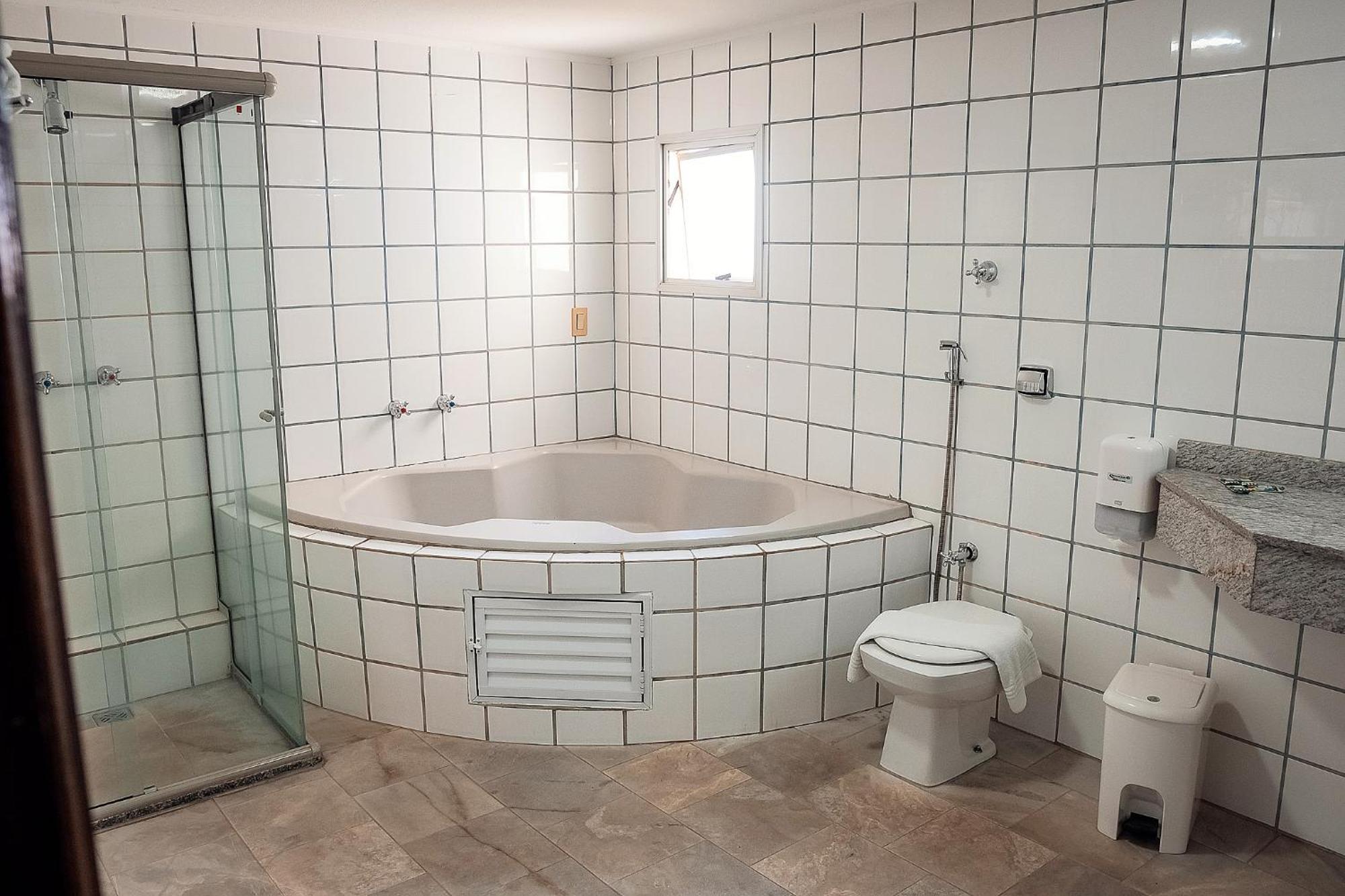 Sakr Hotel Penápolis Εξωτερικό φωτογραφία