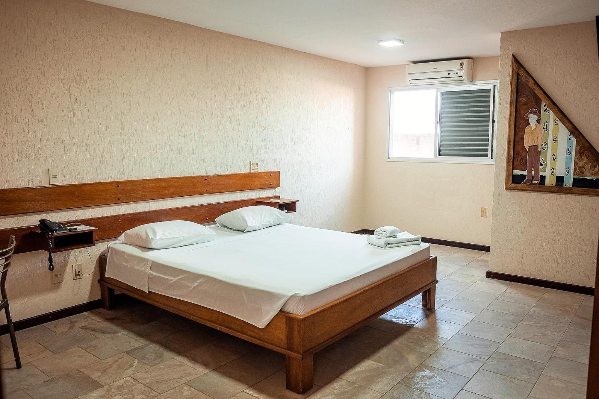 Sakr Hotel Penápolis Εξωτερικό φωτογραφία