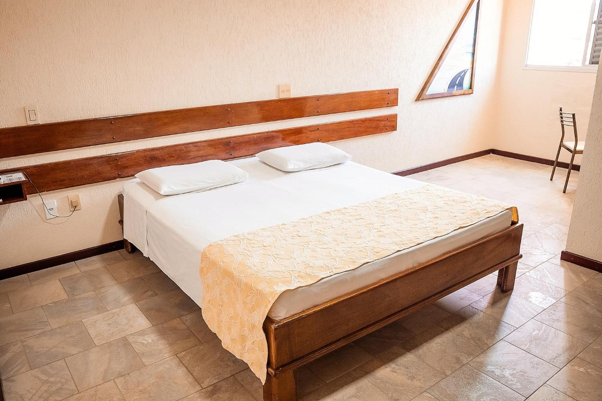 Sakr Hotel Penápolis Εξωτερικό φωτογραφία